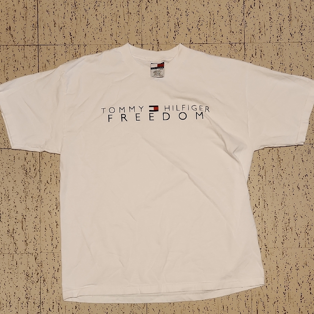 Tommy Hilfiger Freedom Spellout Crewneck T-Shirt Vintage 90s